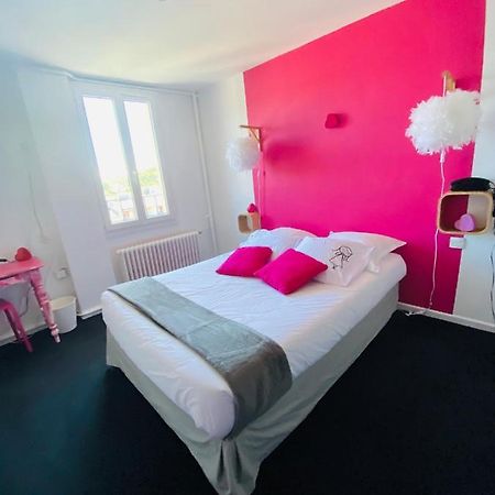 A La Maison Hotel Restaurant Lacaune Zewnętrze zdjęcie